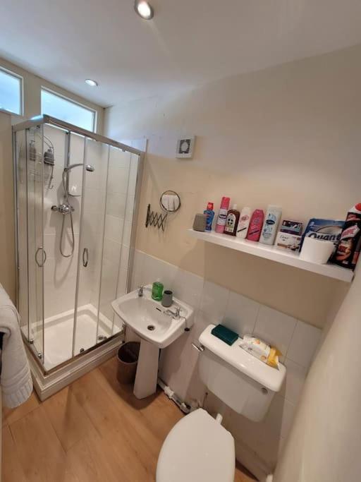 Spacious Cosy Apartment Llandudno Luaran gambar