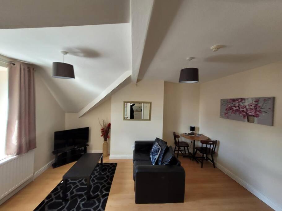 Spacious Cosy Apartment Llandudno Luaran gambar