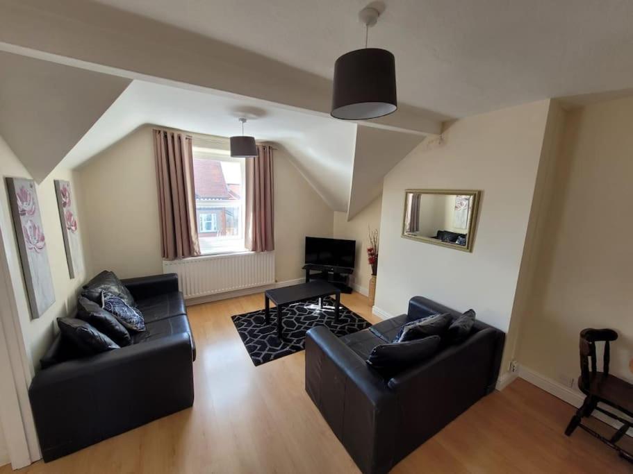 Spacious Cosy Apartment Llandudno Luaran gambar