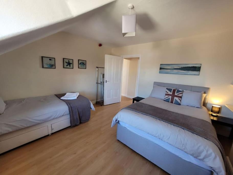 Spacious Cosy Apartment Llandudno Luaran gambar